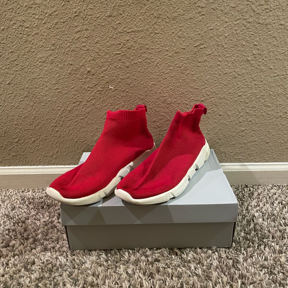 Red Sock Shoes for Men/Women